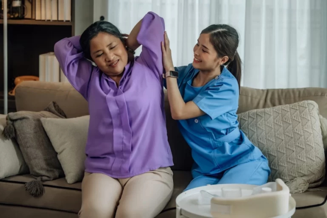 Home Nursing Assistance in Bangalore: Compassionate Care in the Comfort of Home with Aayan