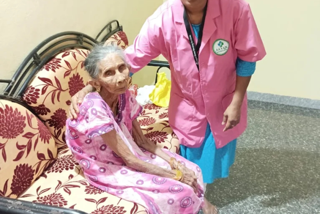 Why Home Nursing Is Better Than Extended Hospital Stay After Surgery