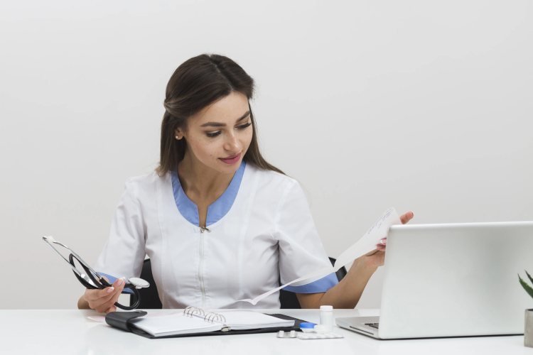 Home Nurse Cost in Bangalore – Charges, Packages & Daily Rates